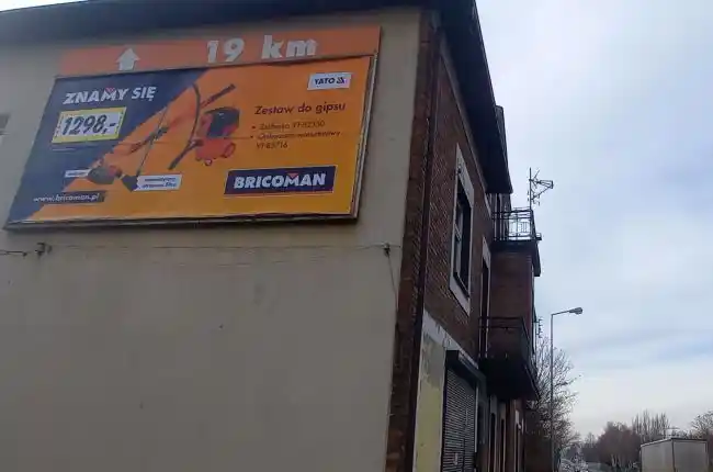 Baner na&nbsp;budnyku